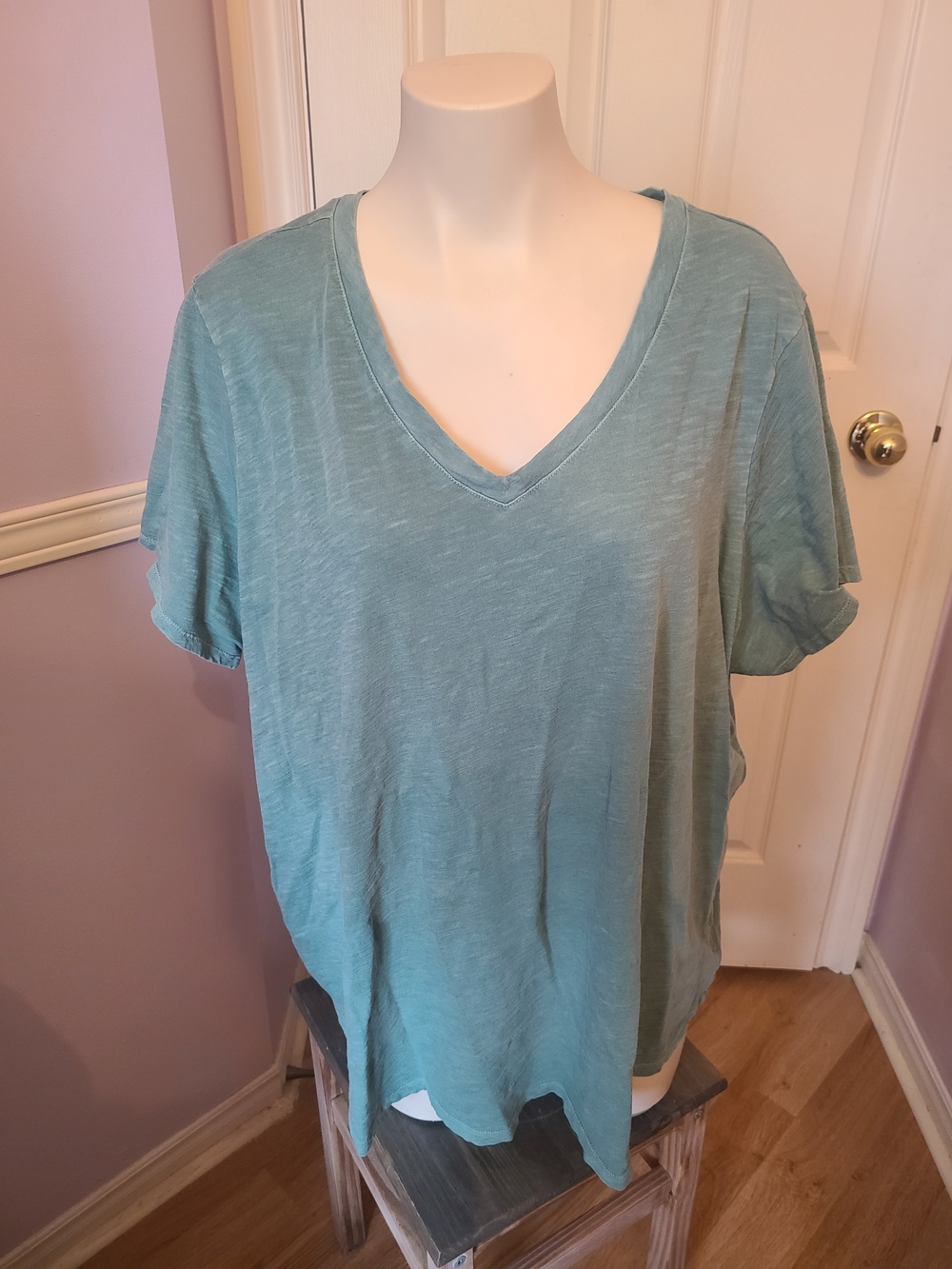 Old Navy Teal V-Neck Short Sleeve Tee